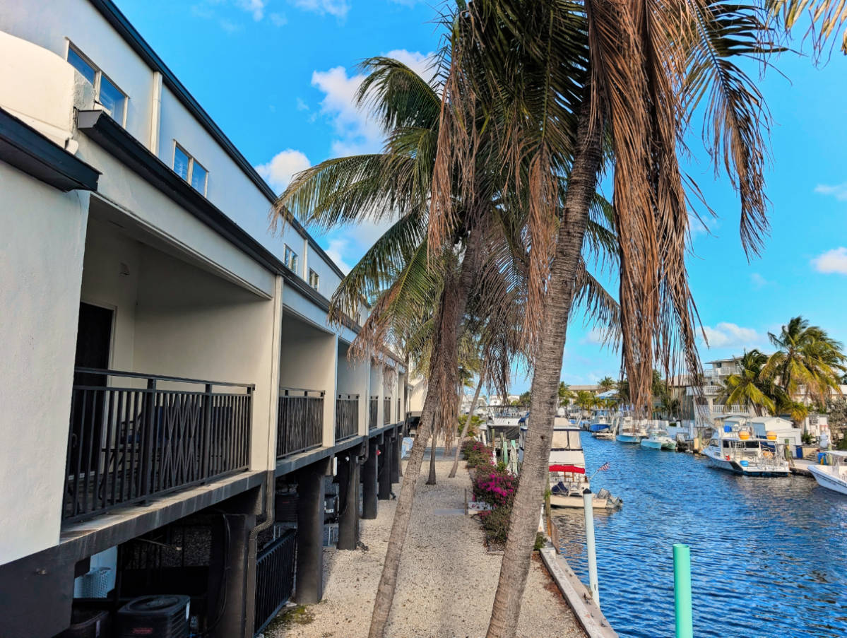 Key Largo’s Waterside Suites – an Affordable All-suites Hotel on the Water